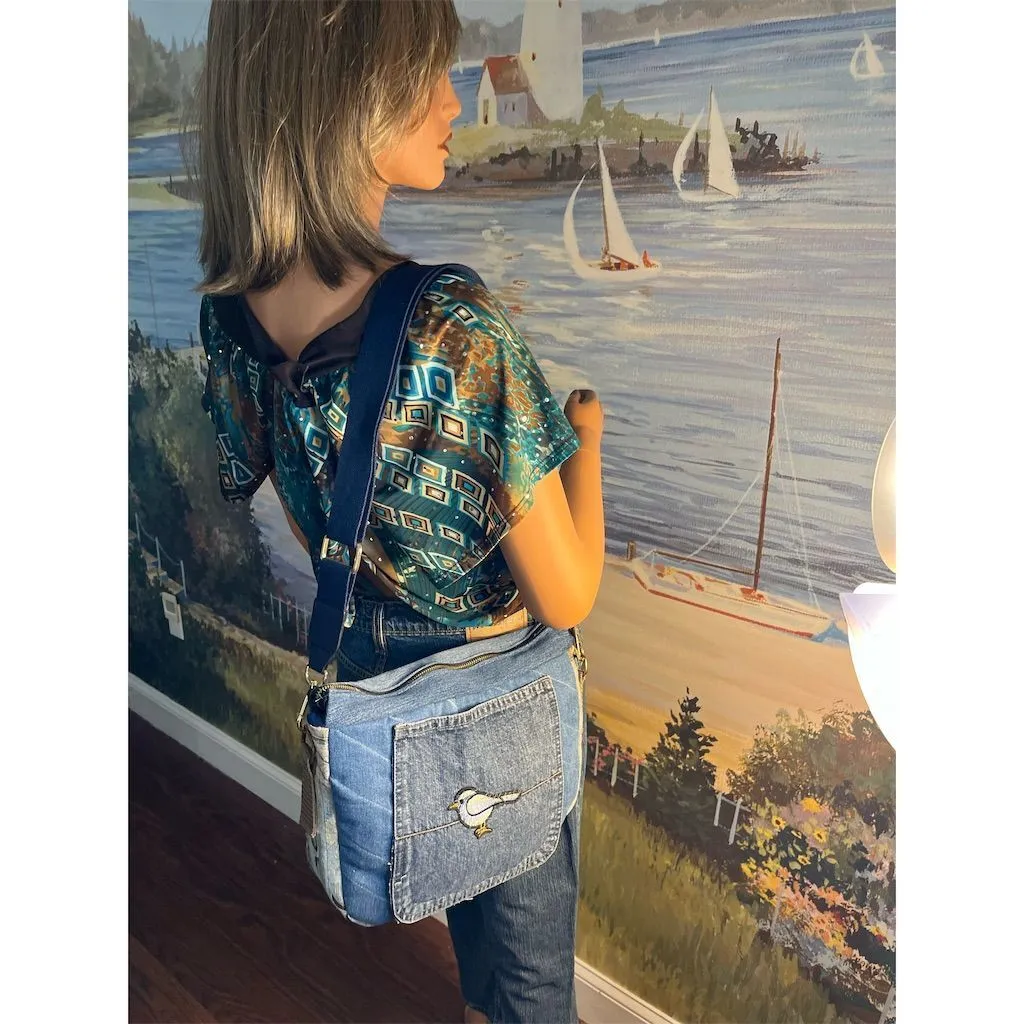 Carla Women's Multicolor Canvas Tapestry Shoulder Bag Coastal Theme (C810-22)
